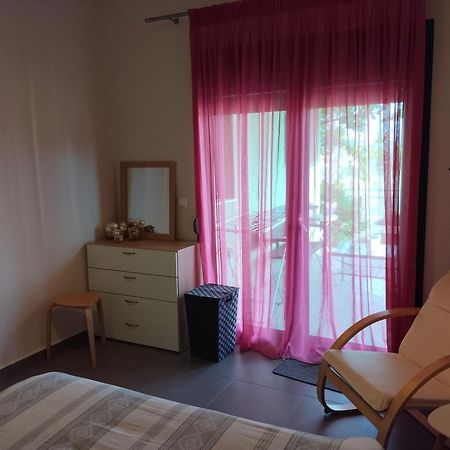 Green Guesthouse Komotini Exterior foto